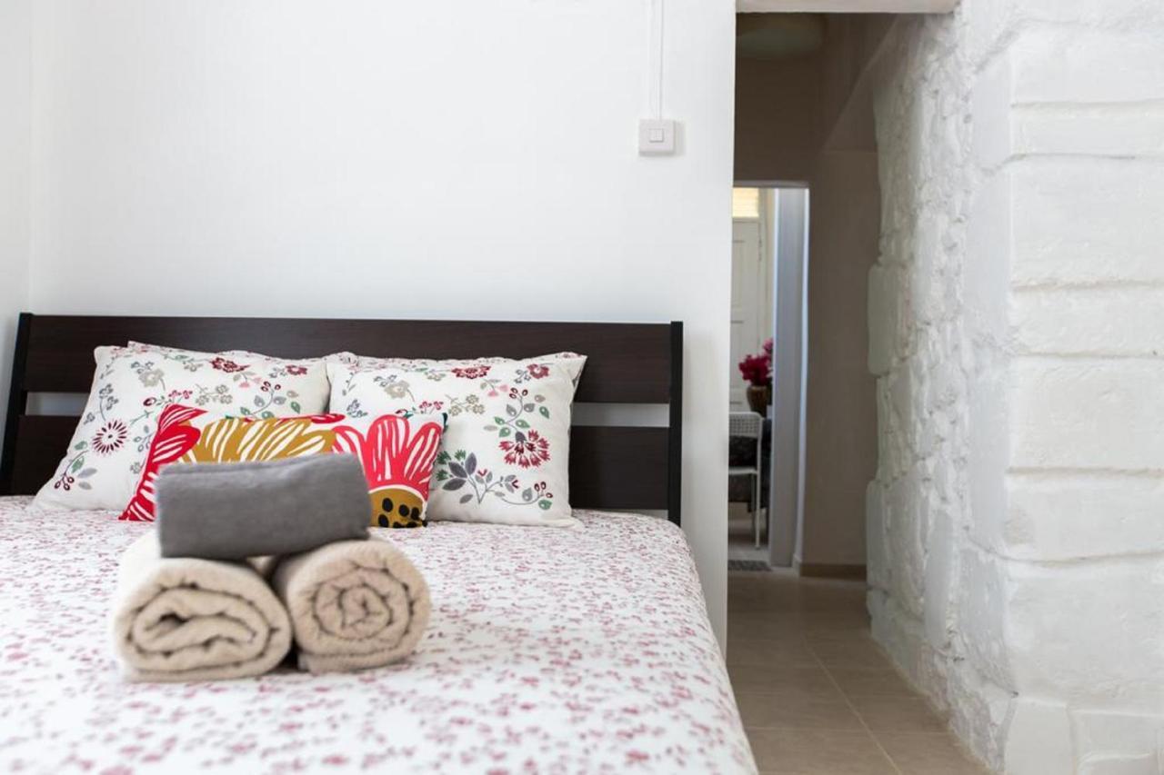 Laila'S Cozy Garden House & Studio Larnaca Exterior photo